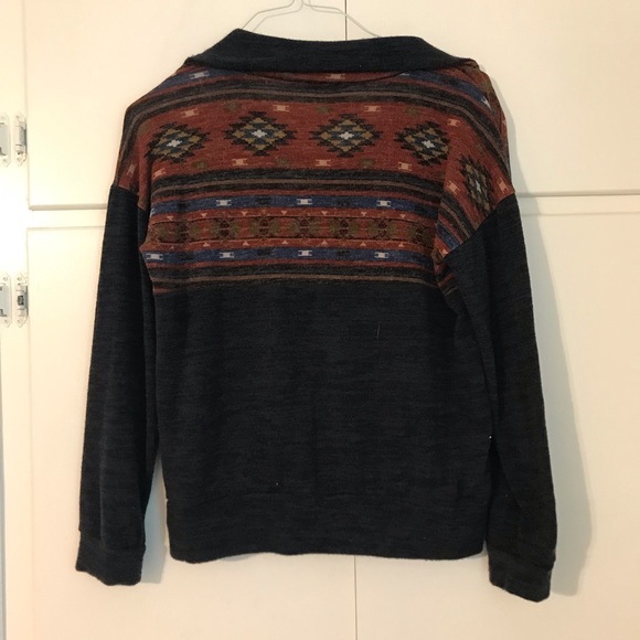 Aztec Pullover - Picture 2 of 2